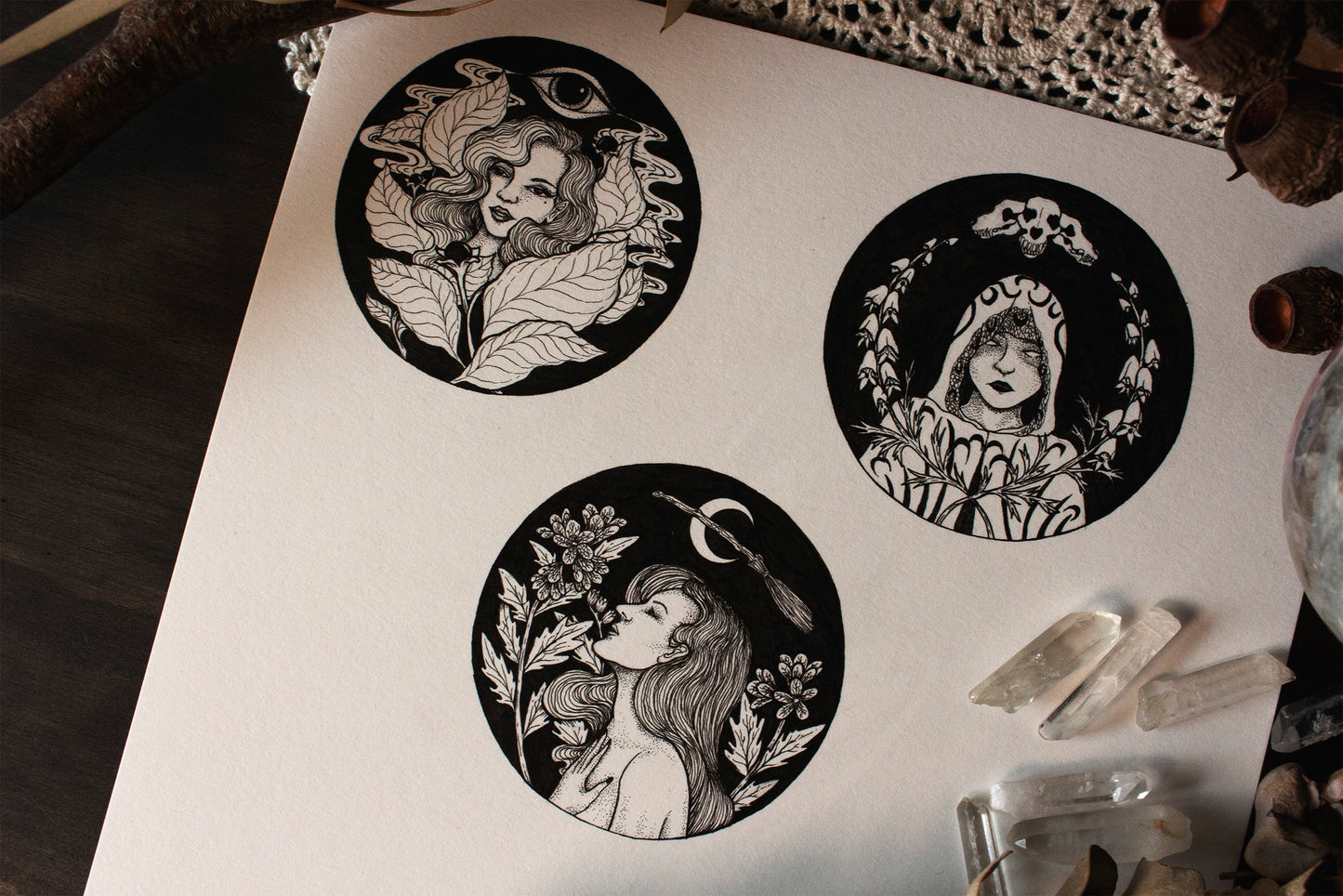 POISON PLANT BUTTON BADGES SET